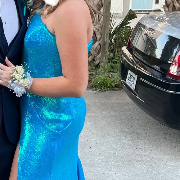 Ashley Lauren Prom one shoulder dress style 11026 size 10 - Picture 3 of 5